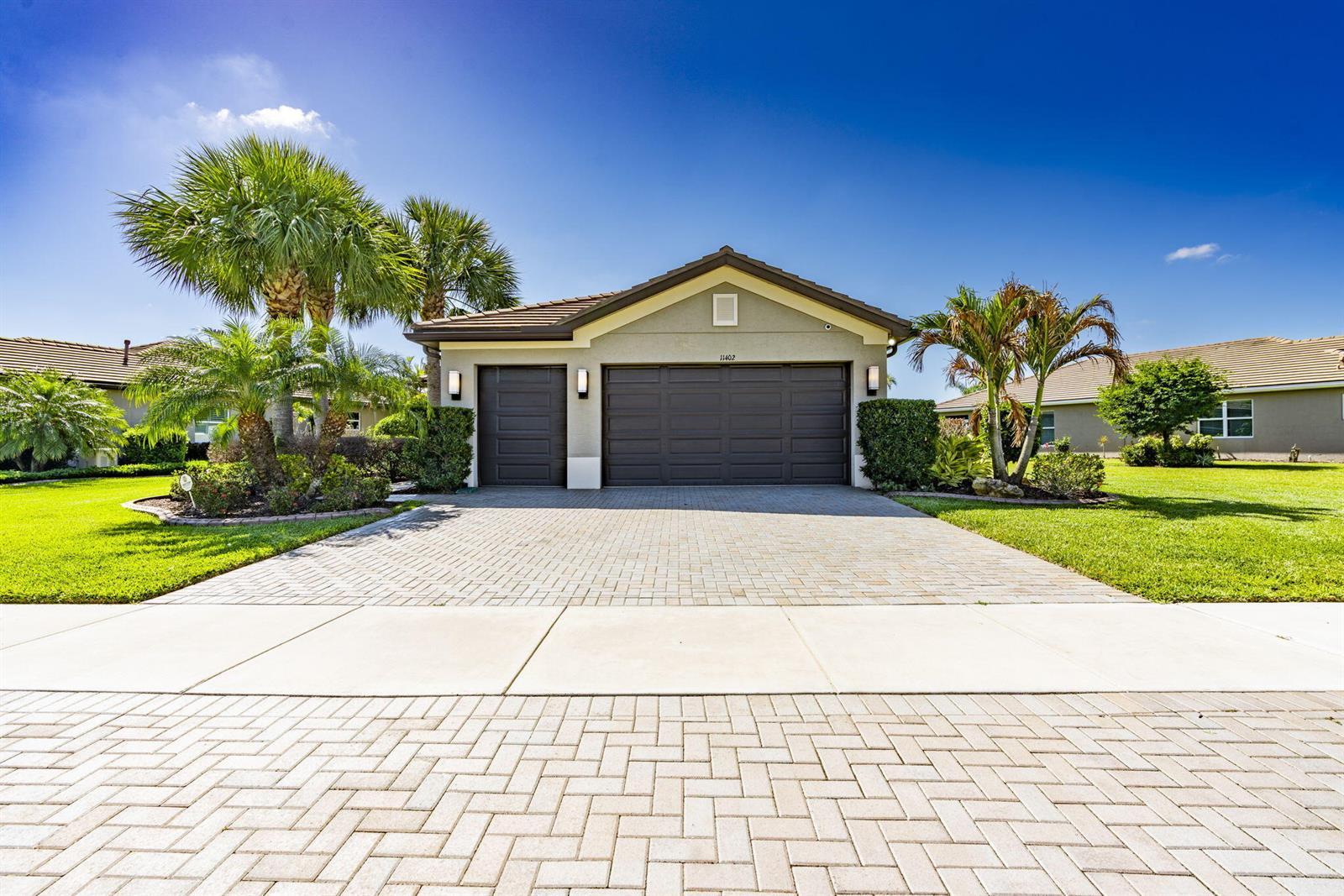 11402 SW Half Moon Lake Lane, Port St. Lucie FL 34987 photo 2