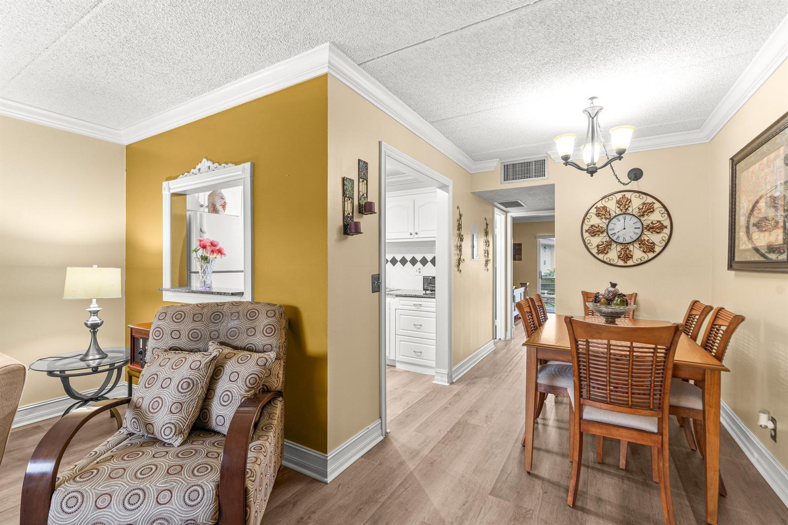 600 Village Green Court # 211, Palm Springs FL 33461 photo 4