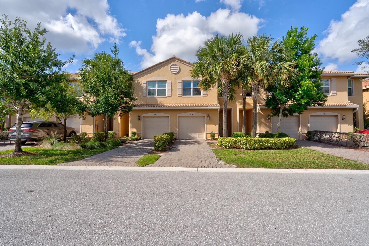 5919 Monterra Club Drive, Lake Worth FL 33463
