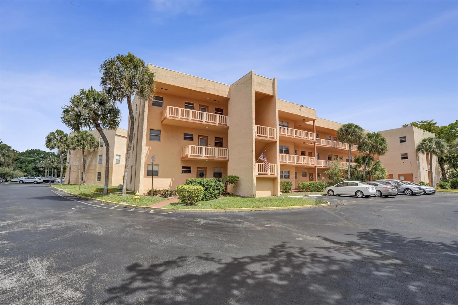 8390 Lagos De Campo Boulevard # 301, Tamarac FL 33321