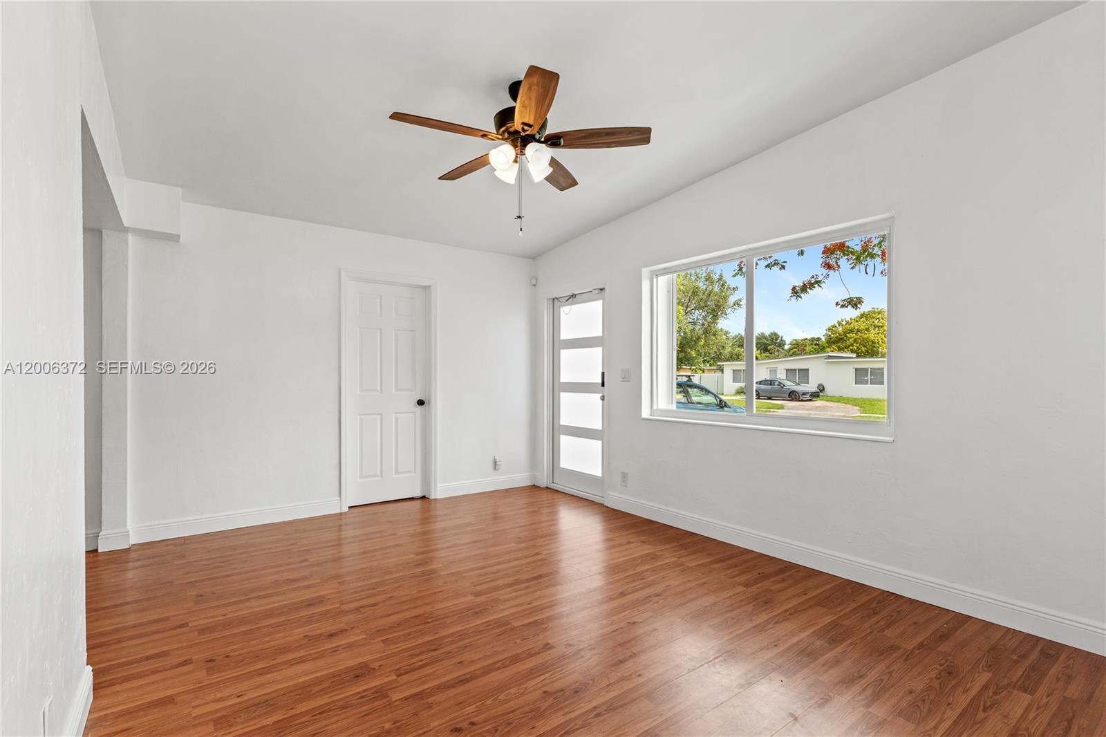 5710 SW 40th Ct, West Park FL 33023 photo 3