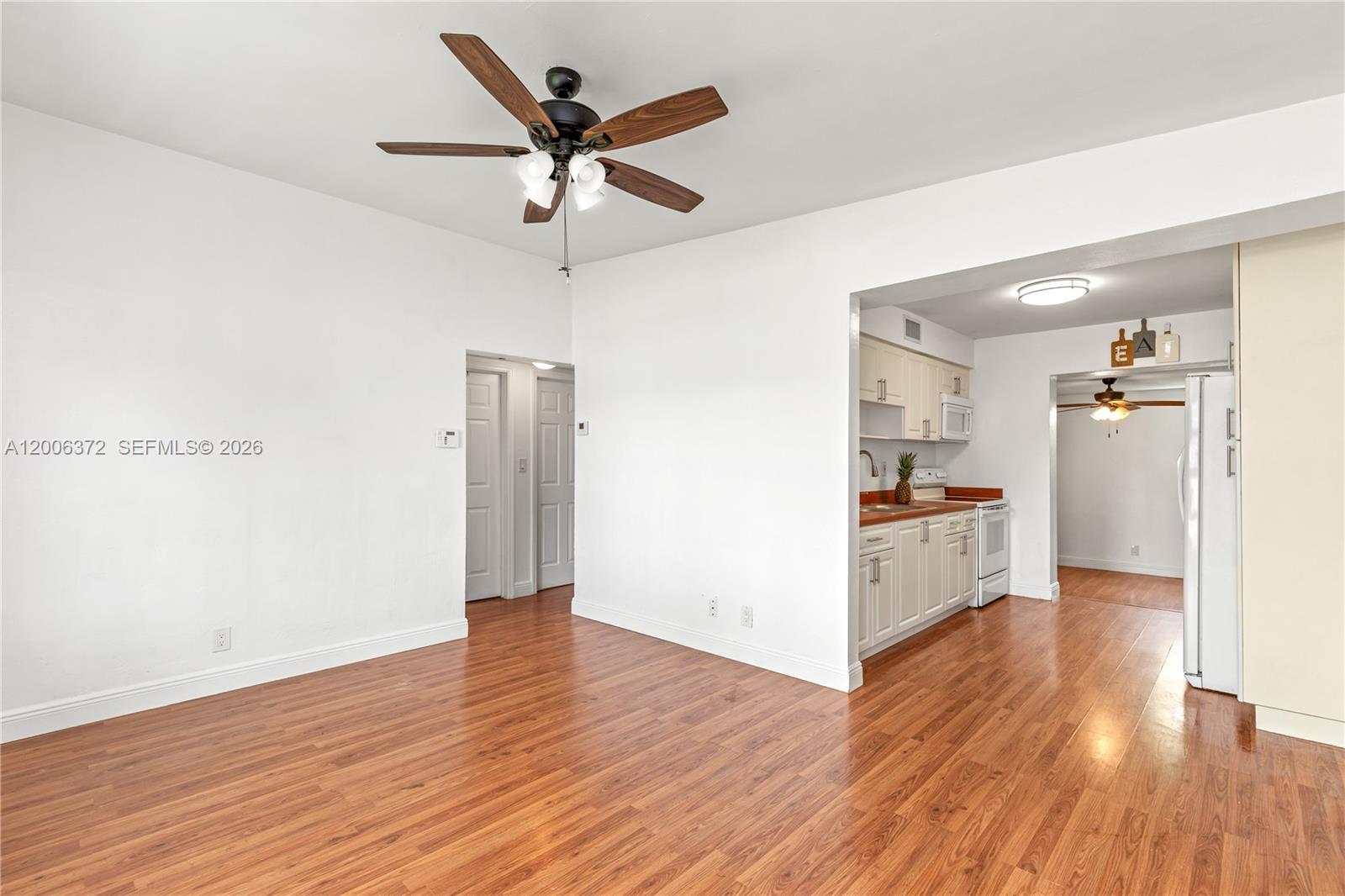 5710 SW 40th Ct, West Park FL 33023 photo 5
