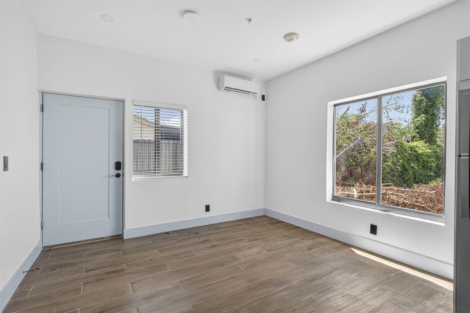 324 20th Street Unit 12, West Palm Beach FL 33407 photo 2
