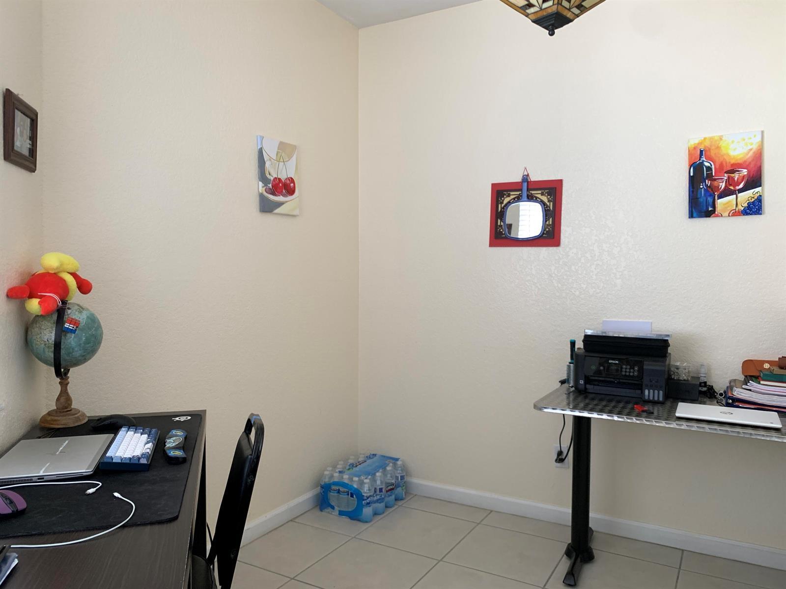 2304 Center Stone Lane, Riviera Beach FL 33404 photo 4