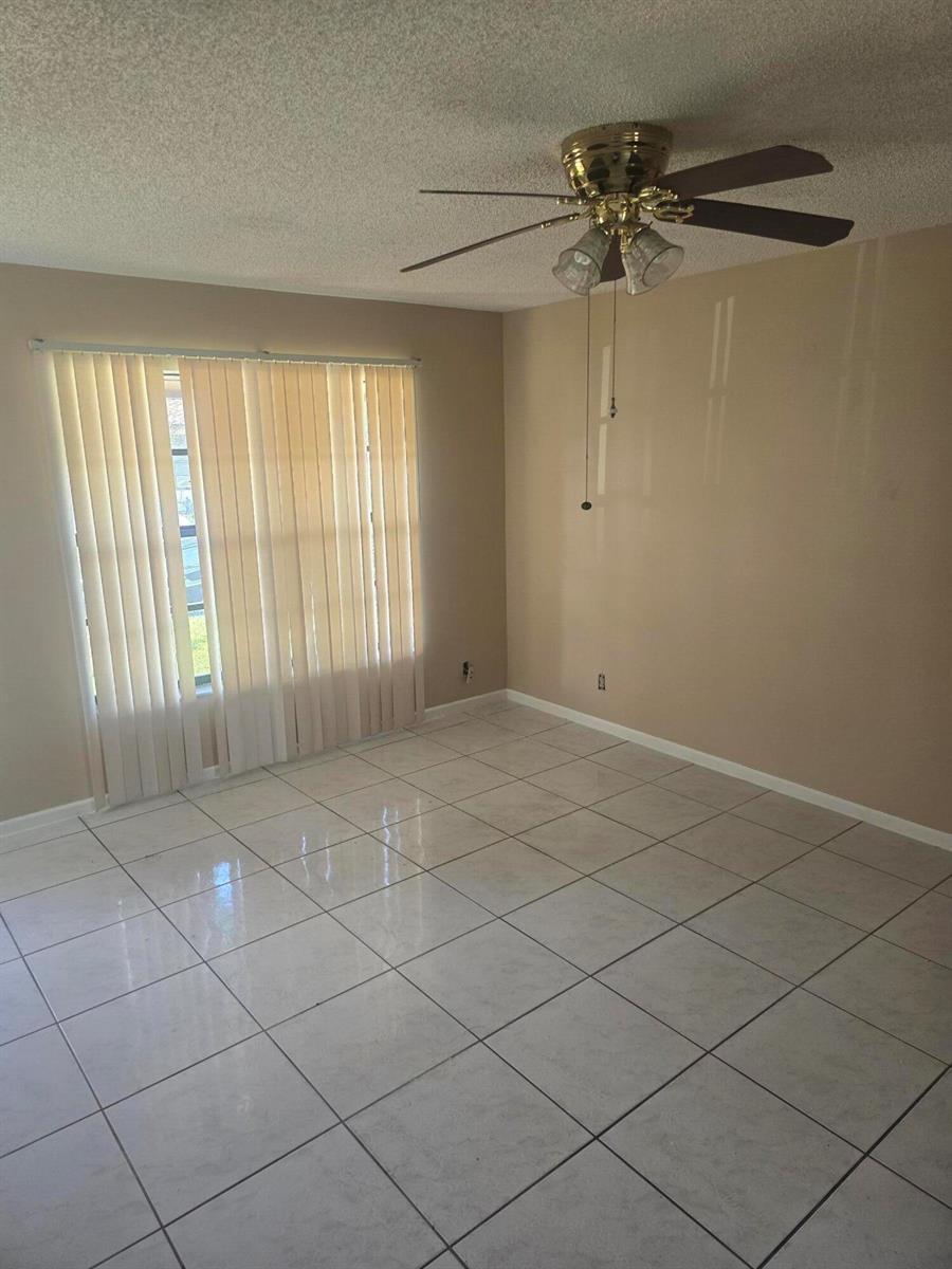 4290 Royal Banyan Way # B, FL 33461
