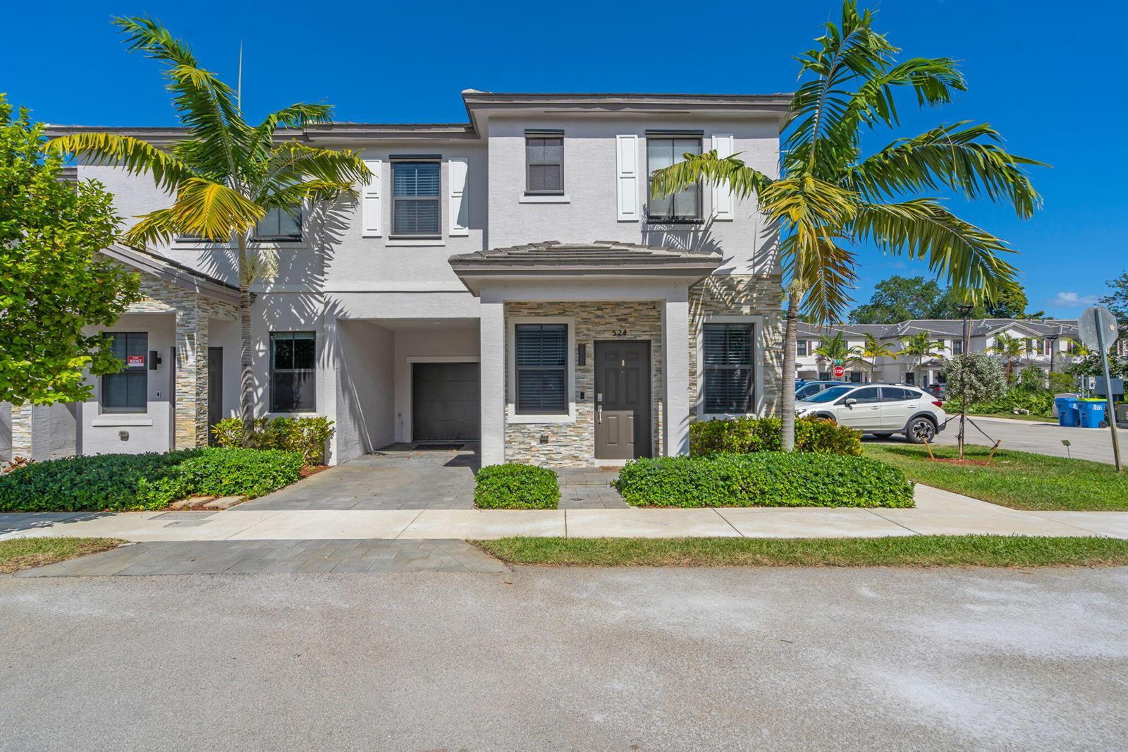 524 SW 19th Way, Fort Lauderdale FL 33312 photo 2