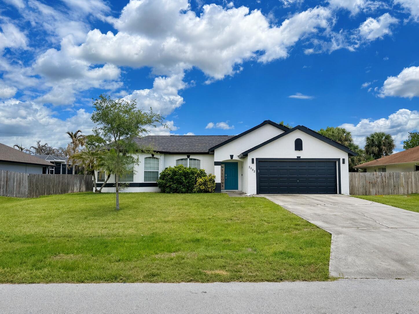 2592 SW National Circle, Port St. Lucie FL 34953