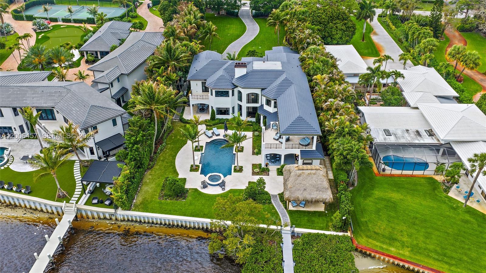 19020 Point Dr, Tequesta FL 33469 photo 2