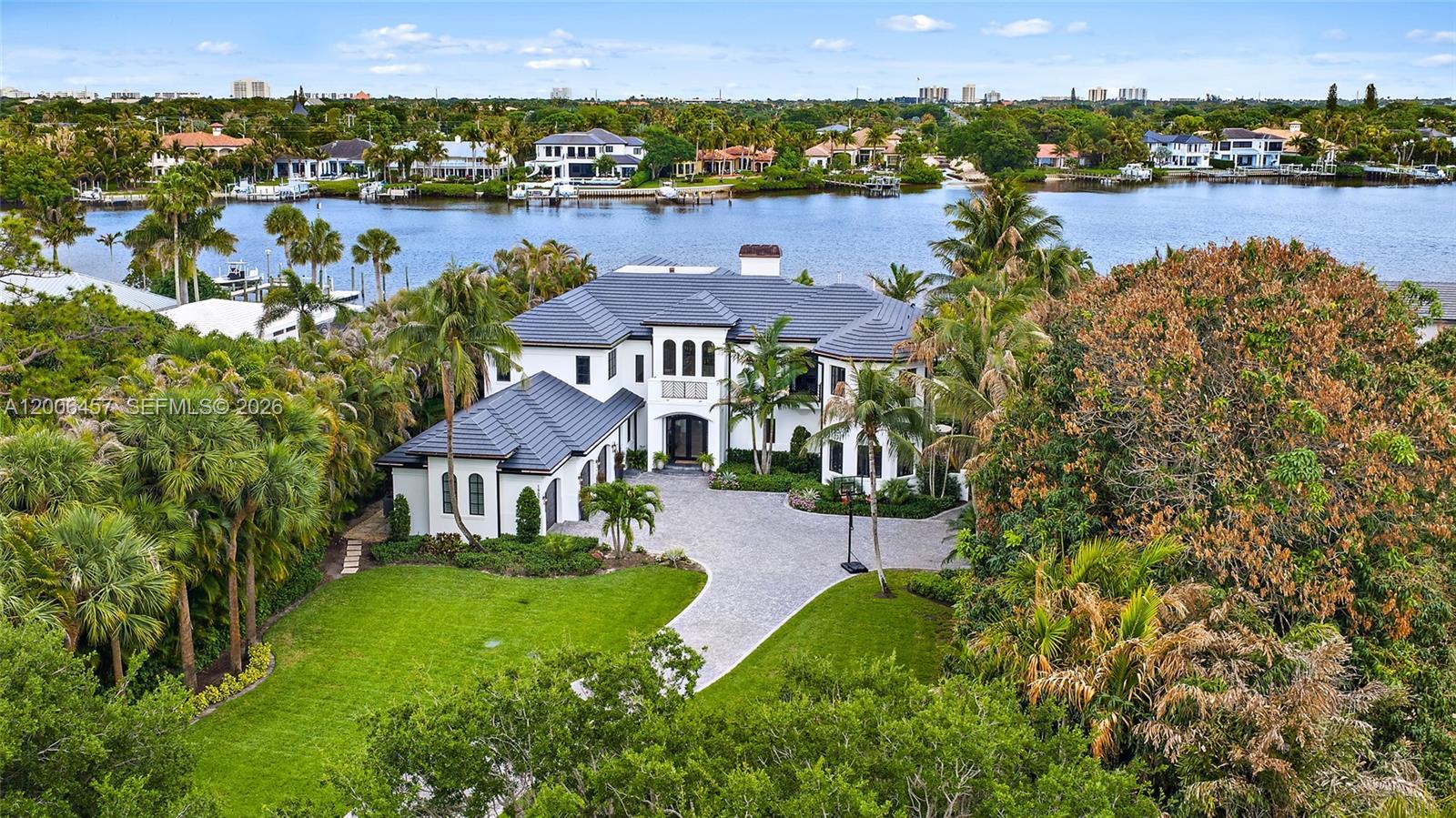 19020 Point Dr, Tequesta FL 33469 photo 3