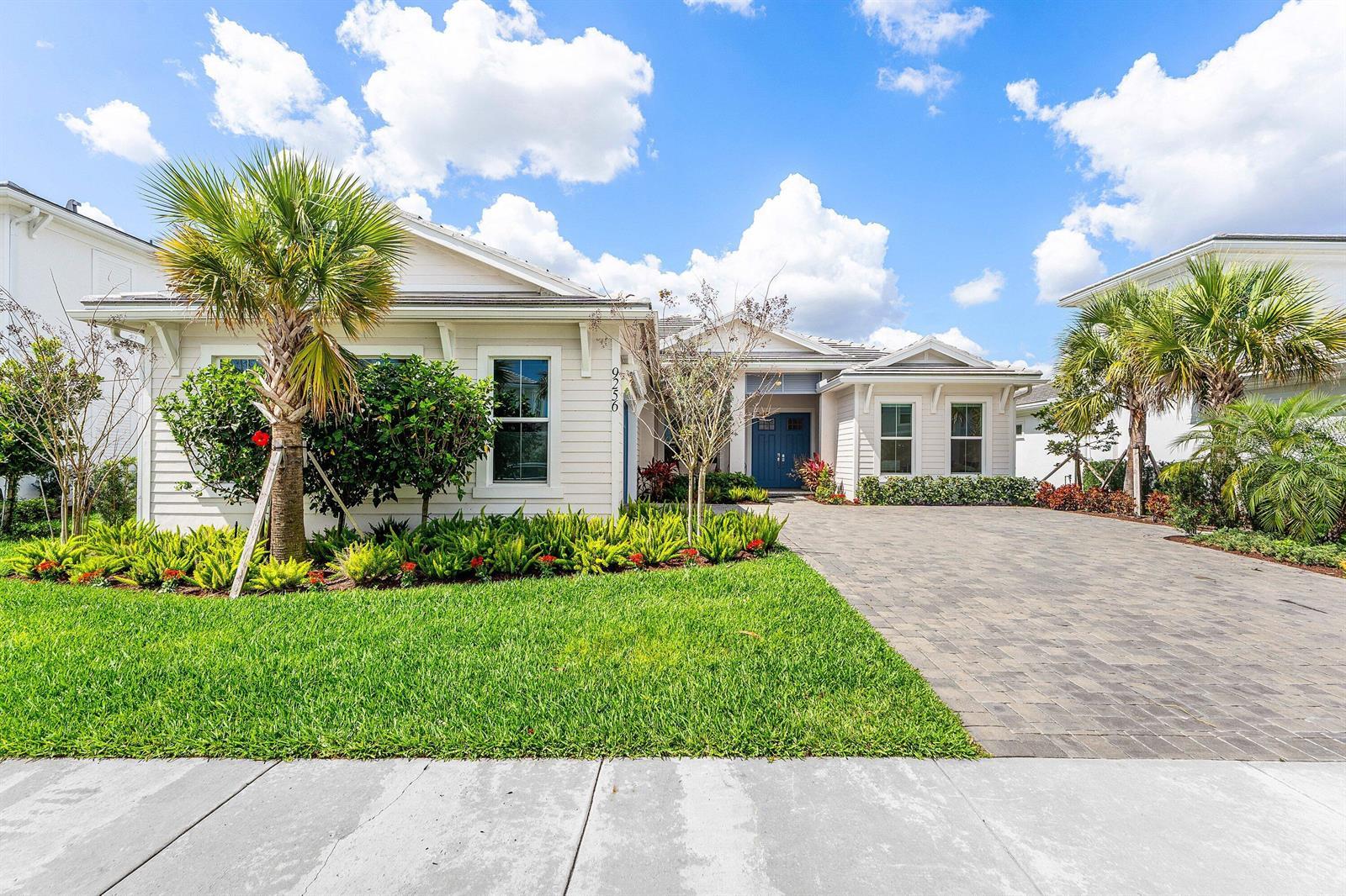 9256 Crestview Circle, Palm Beach Gardens FL 33412 photo 4