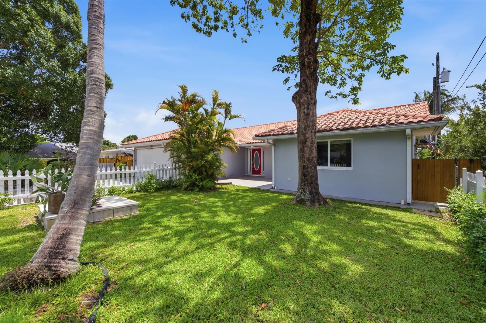 2816 SW 17th Street, Fort Lauderdale FL 33312 photo 2