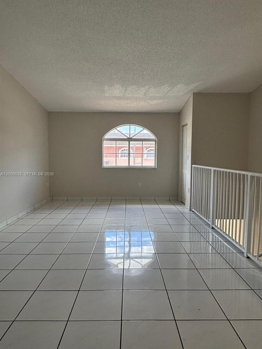 6891 W 36th Ave # 201, Hialeah FL 33018 photo 3