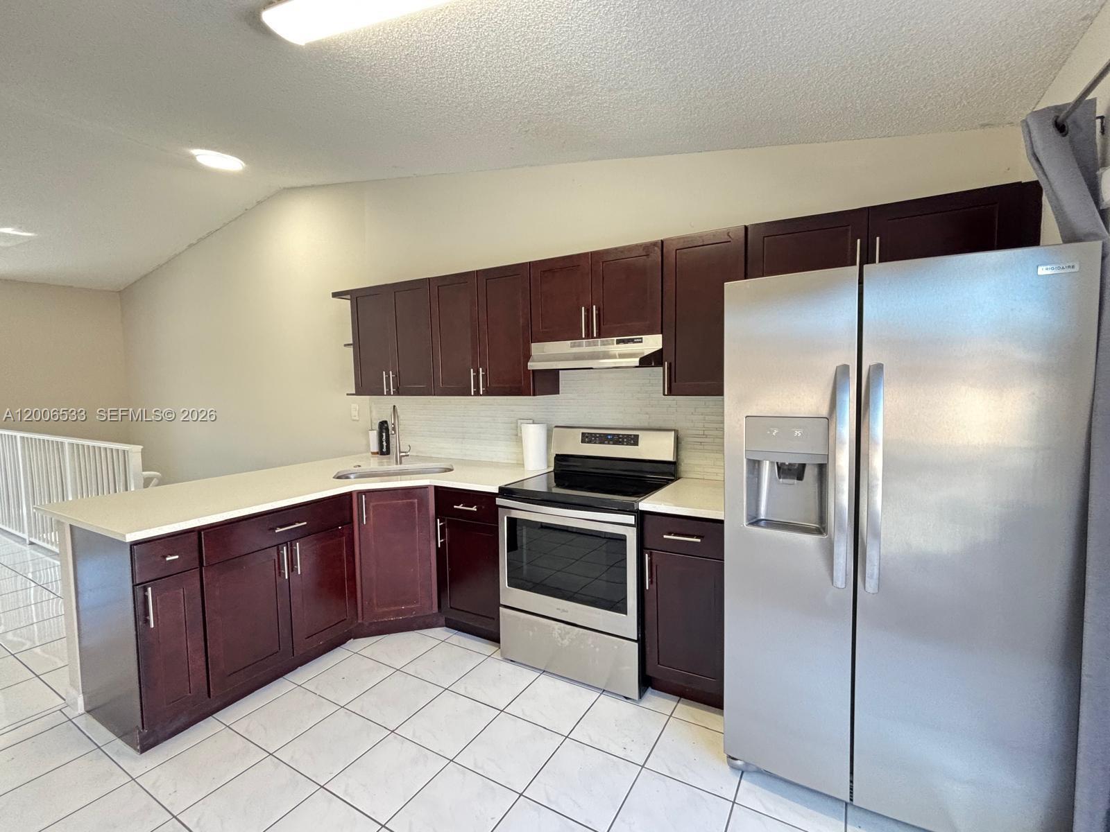 6891 W 36th Ave # 201, Hialeah FL 33018 photo 4