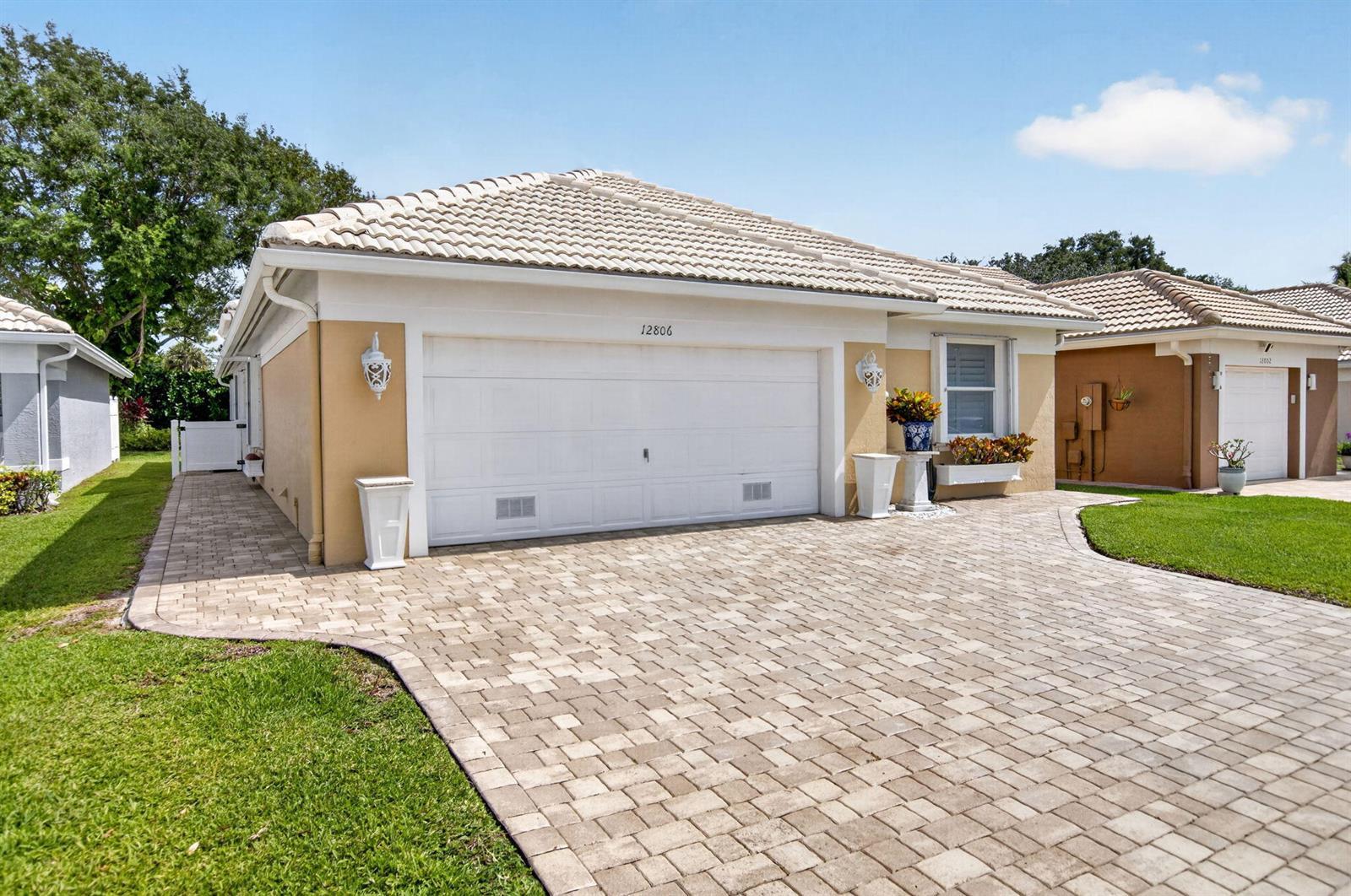 12806 Hampton Lakes Circle, Boynton Beach FL 33436 photo 2