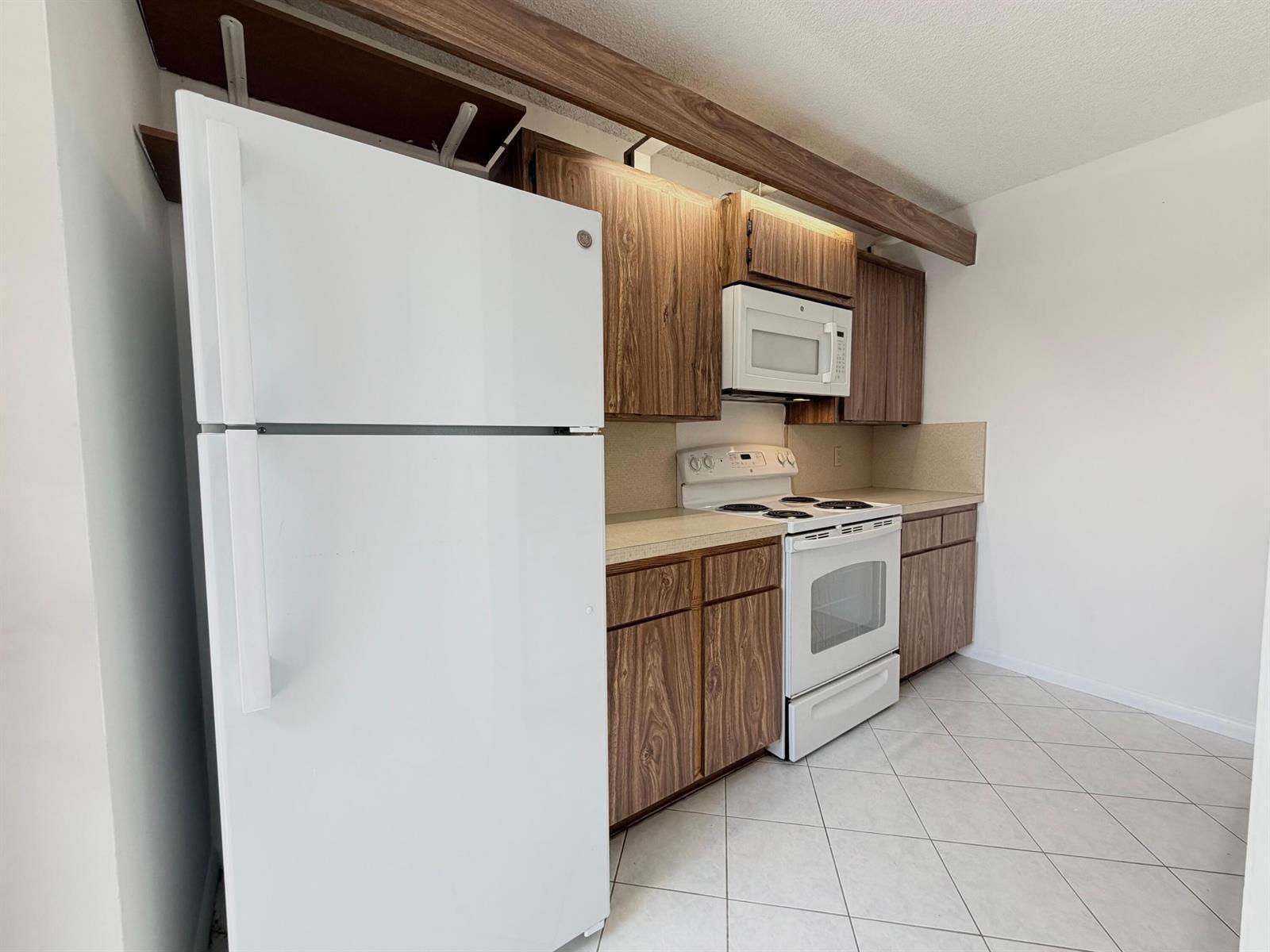 5512 55th Way, West Palm Beach FL 33409 photo 2