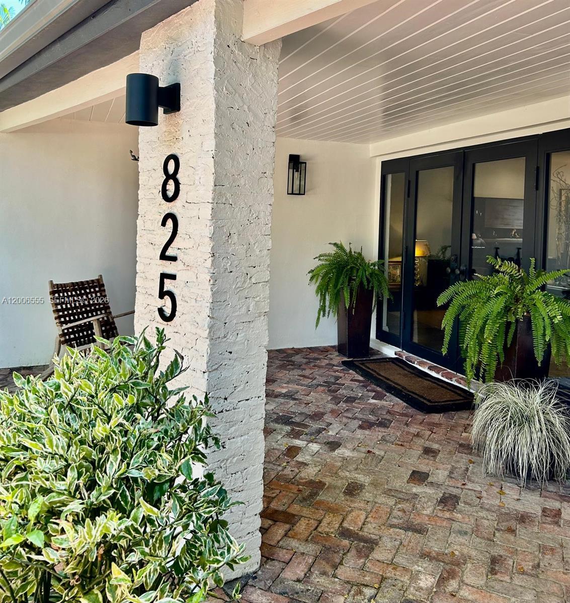 825 N Bel Air Dr, Plantation FL 33317 photo 4