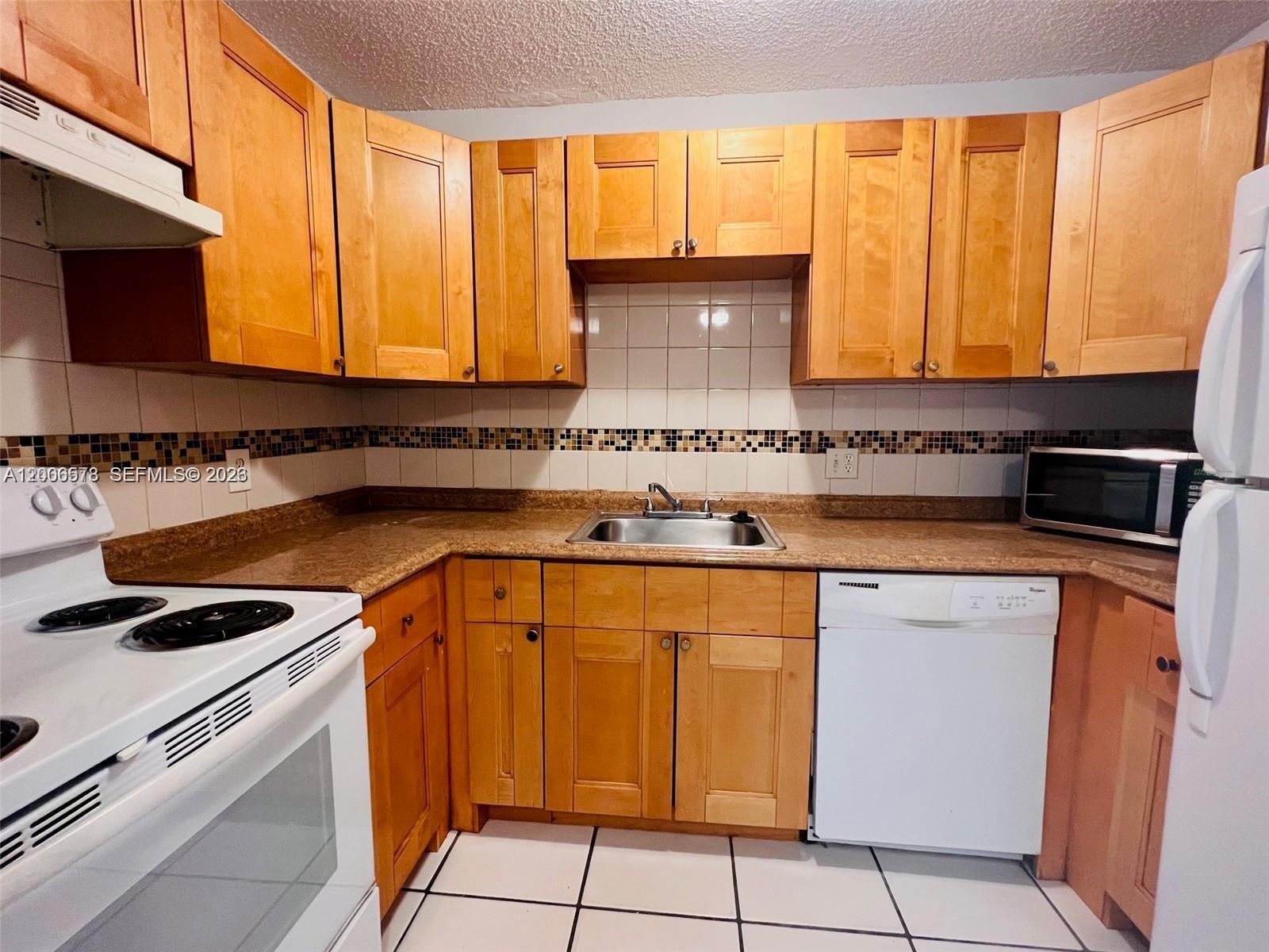 10878 Royal Palm Blvd # 10878, Coral Springs FL 33065