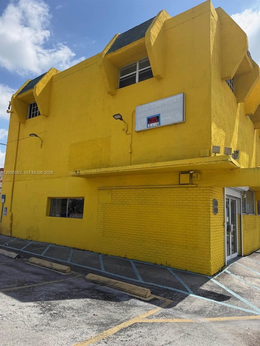 9193 SW 40th St, Miami FL 33165 photo 3