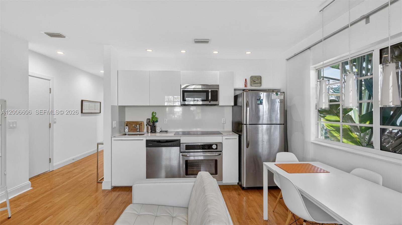 1410 Euclid Ave # 6, Miami Beach FL 33139 photo 2