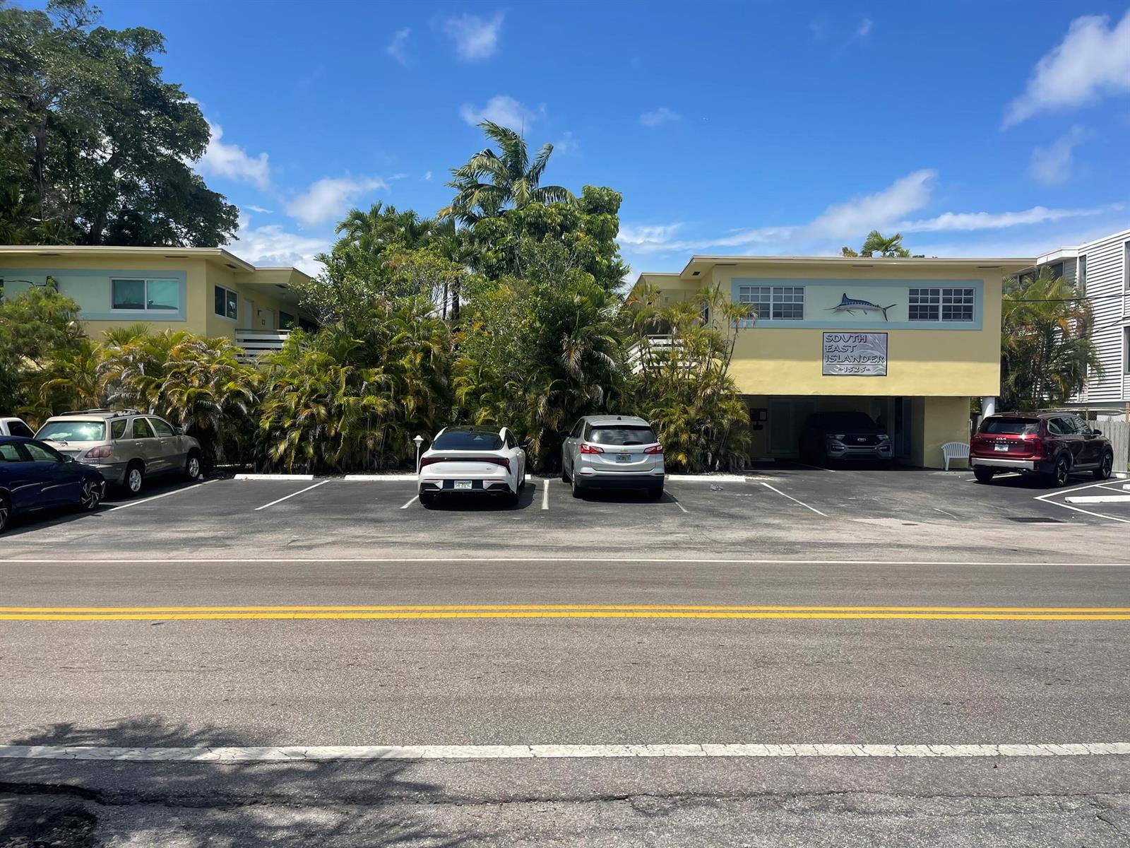 1525 SE 15th Street NE # 2, Fort Lauderdale FL 33316 photo 3