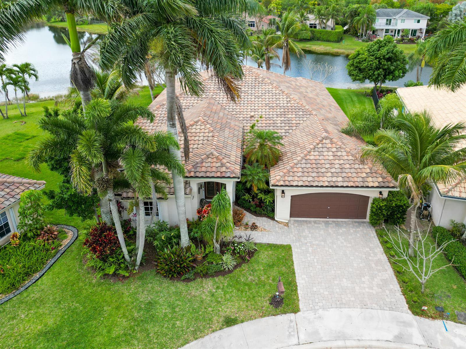 712 Verona Court, Weston FL 33326 photo 2