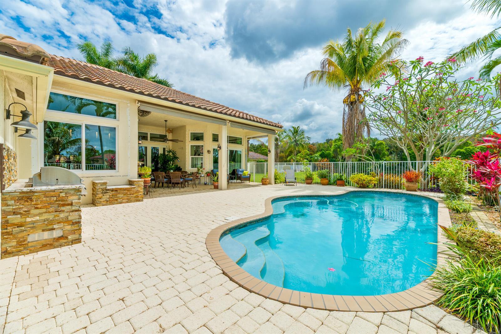 712 Verona Court, Weston FL 33326 photo 4