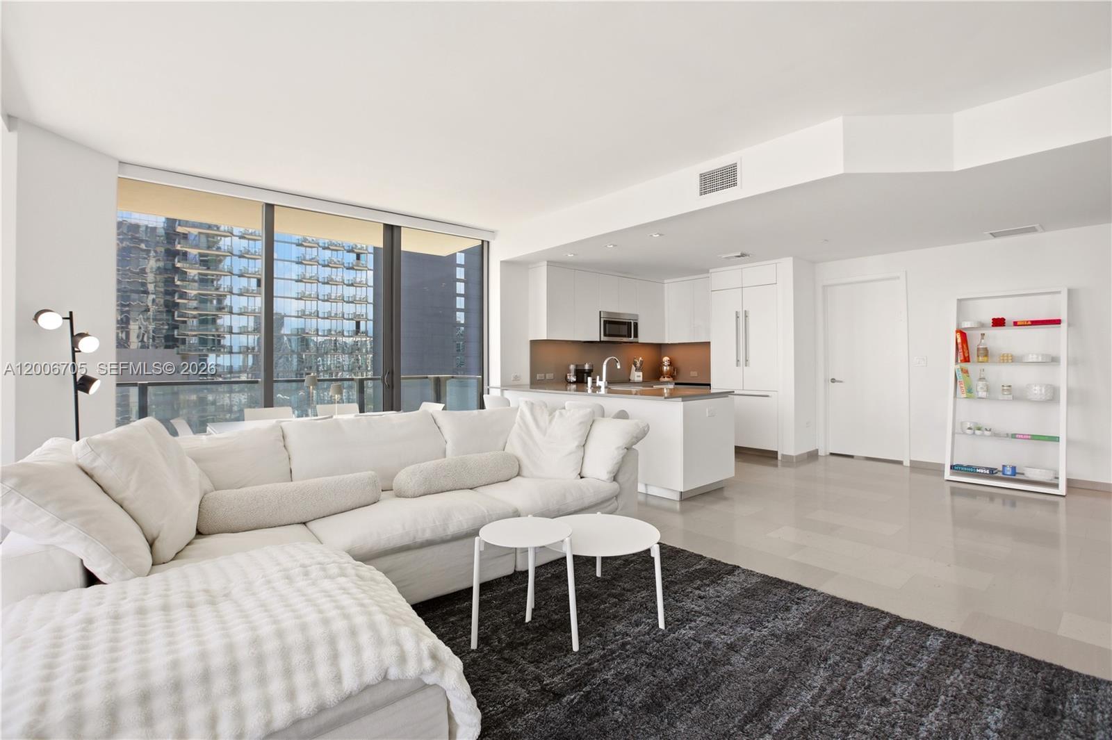 68 SE 6th St # 2701, Miami FL 33131 photo 2