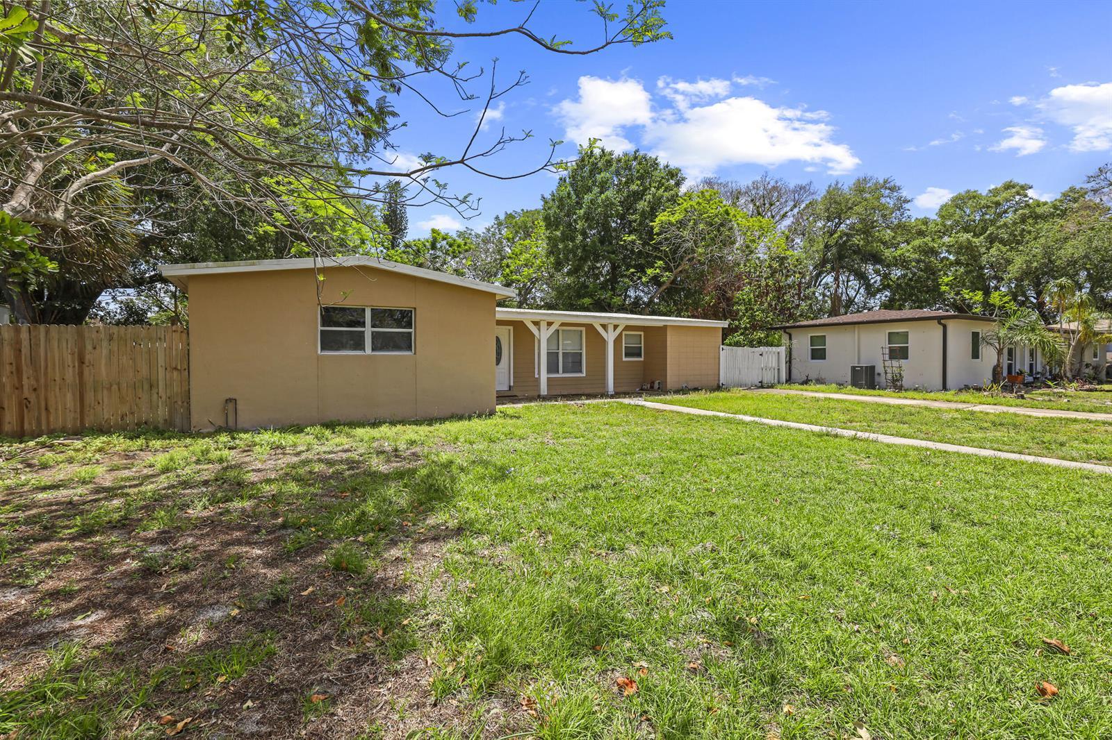 180 SE Serenata Court, Port St. Lucie FL 34983 photo 4