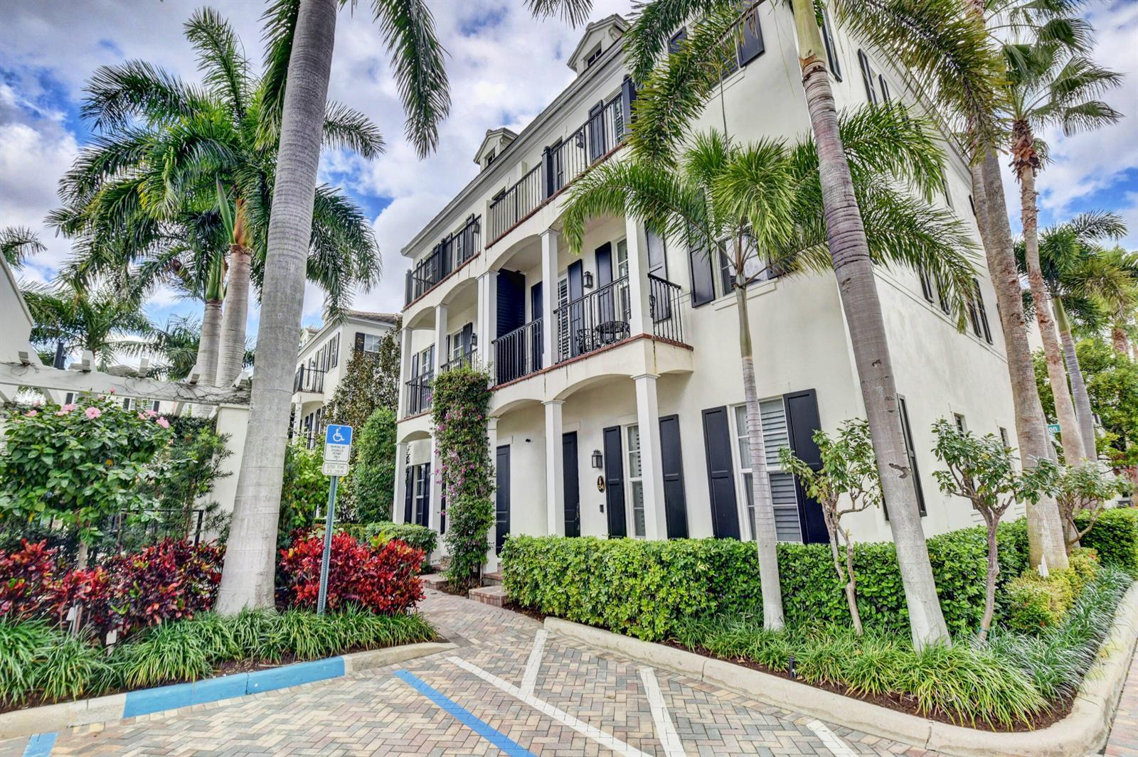 134 Madison Lane, Delray Beach FL 33444 photo 2