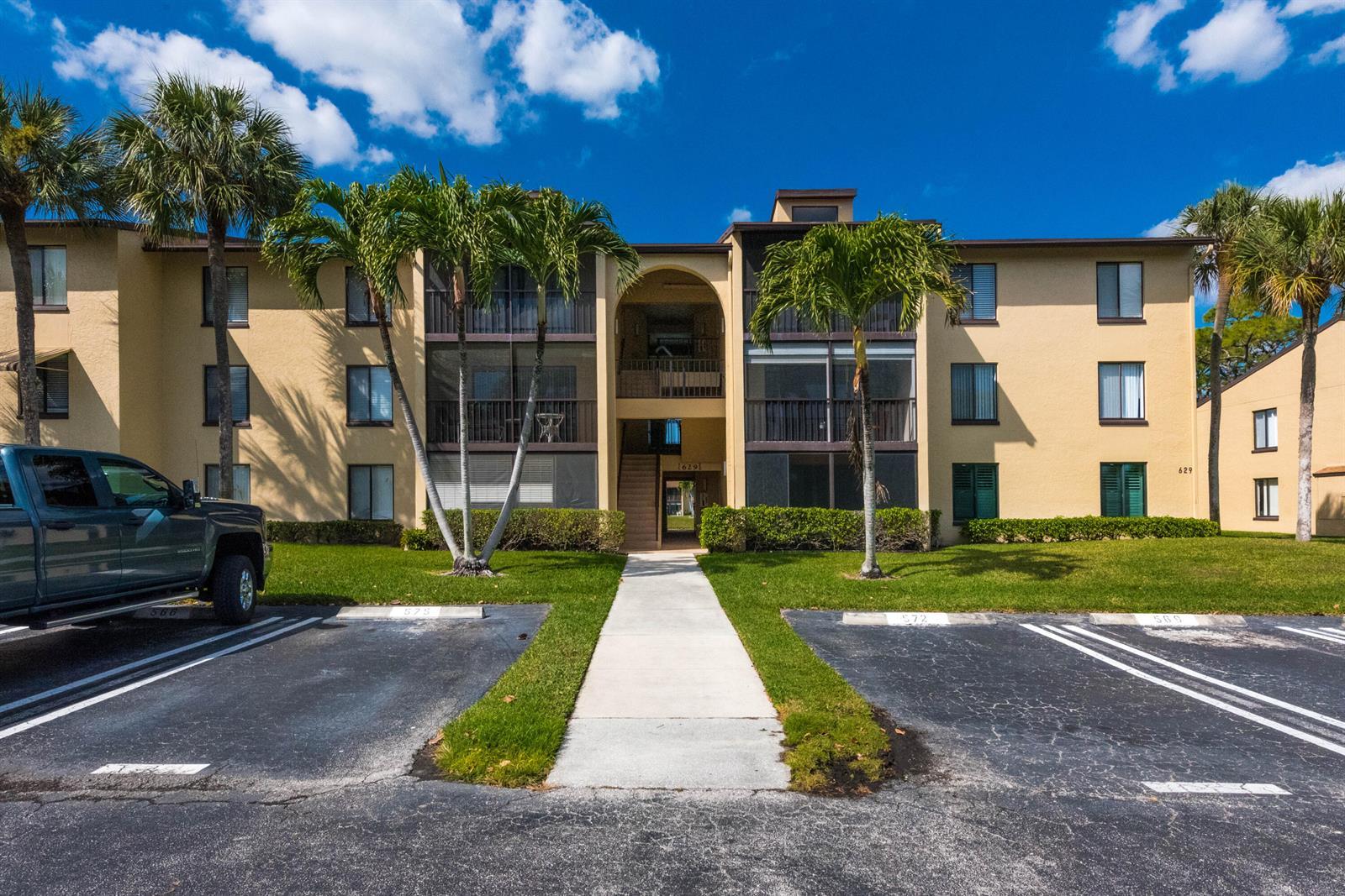 629 Sea Pine Way # D3, FL 33415 photo 2