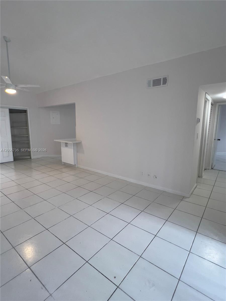 216 Lake Pointe Dr # 224, Oakland Park FL 33309 photo 4