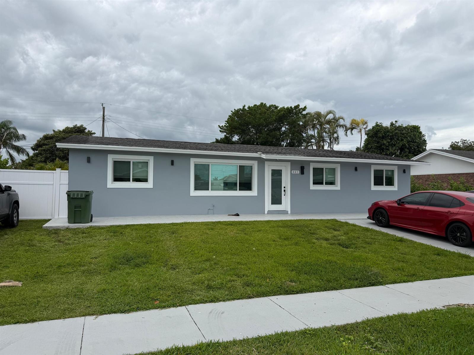 441 San Mateo Drive, Palm Springs FL 33461