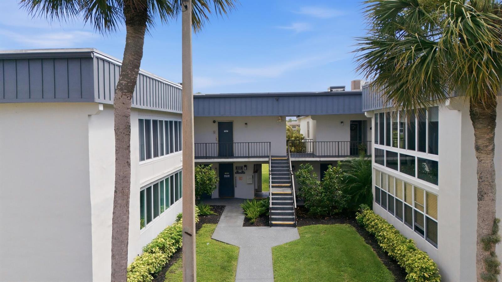 563 Piedmont L, Delray Beach FL 33484 photo 3