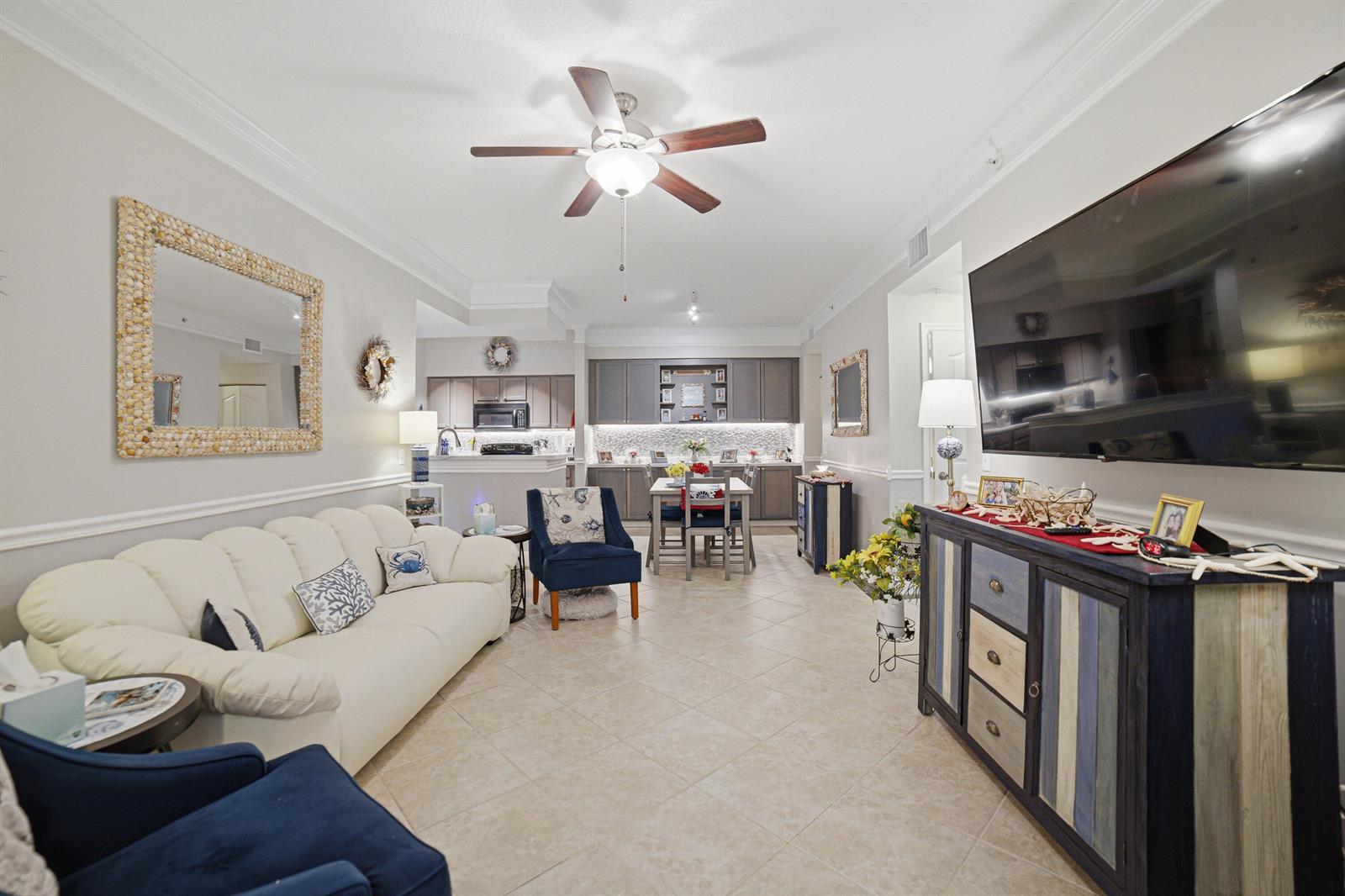6101 Myrtlewood Circle W, Palm Beach Gardens FL 33418 photo 3
