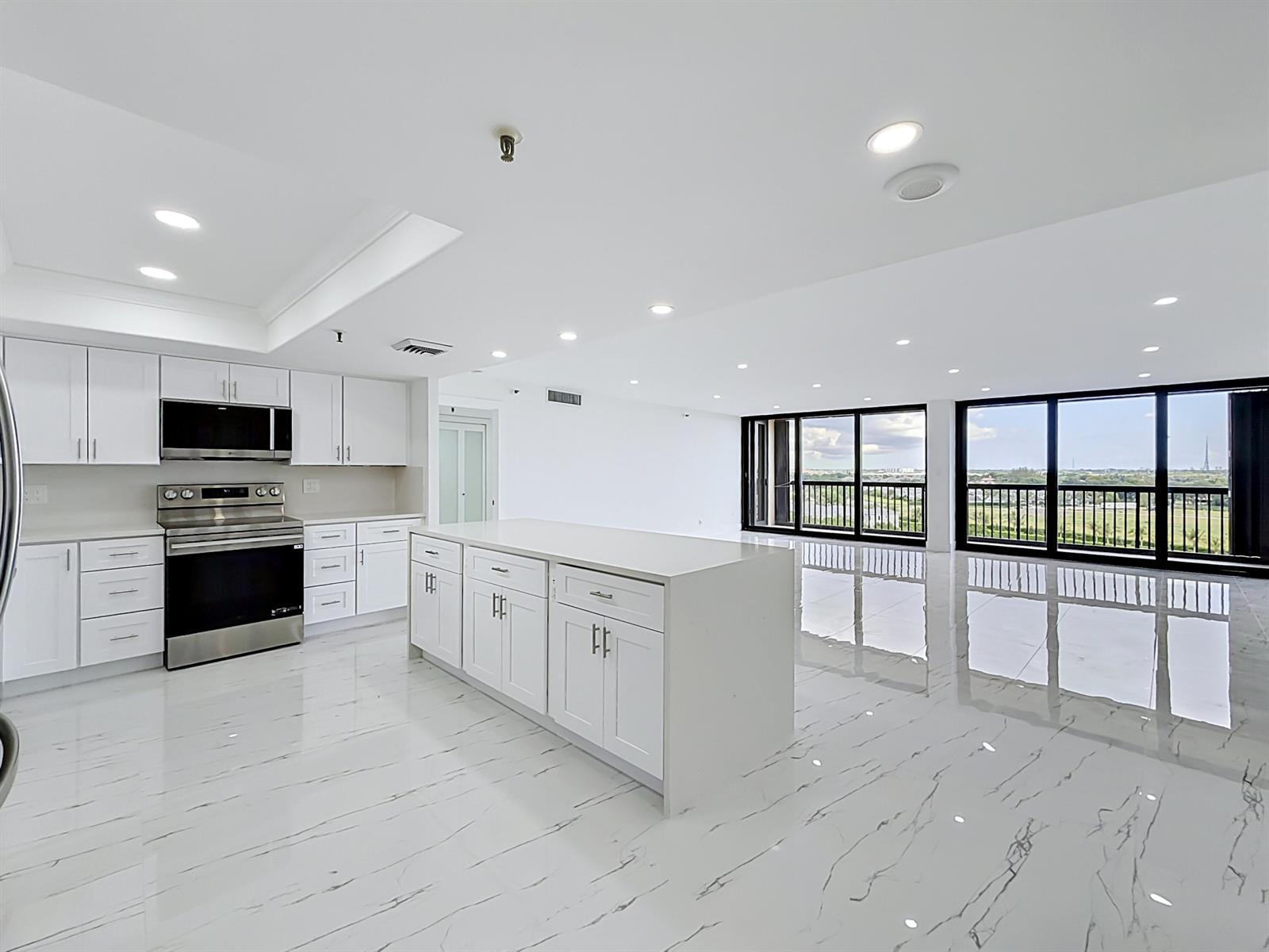 2480 Presidential Way # 902, West Palm Beach FL 33401 photo 5