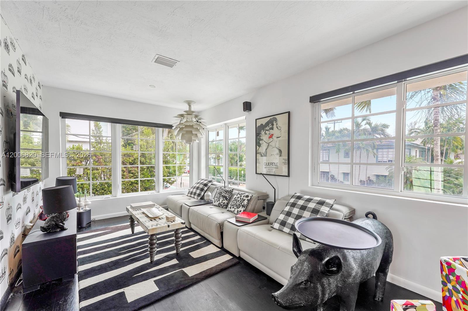 1601 Lenox Ave # 10, Miami Beach FL 33139 photo 2