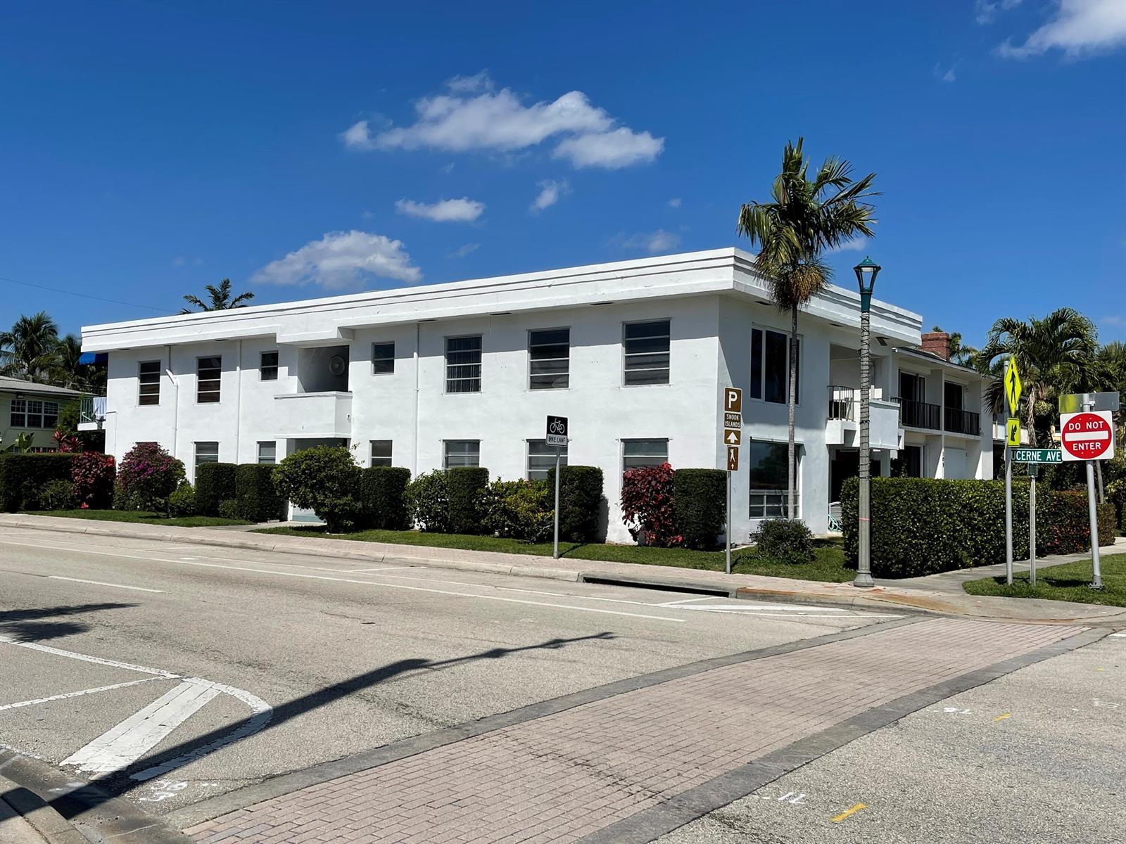 6 Lucerne Avenue # 3, FL 33460