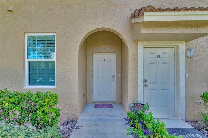 152 Village Boulevard # H, Tequesta FL 33469 photo 3
