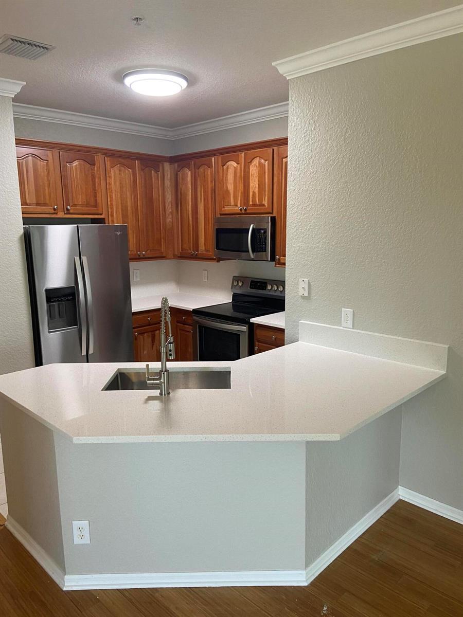 152 Village Boulevard # H, Tequesta FL 33469 photo 4