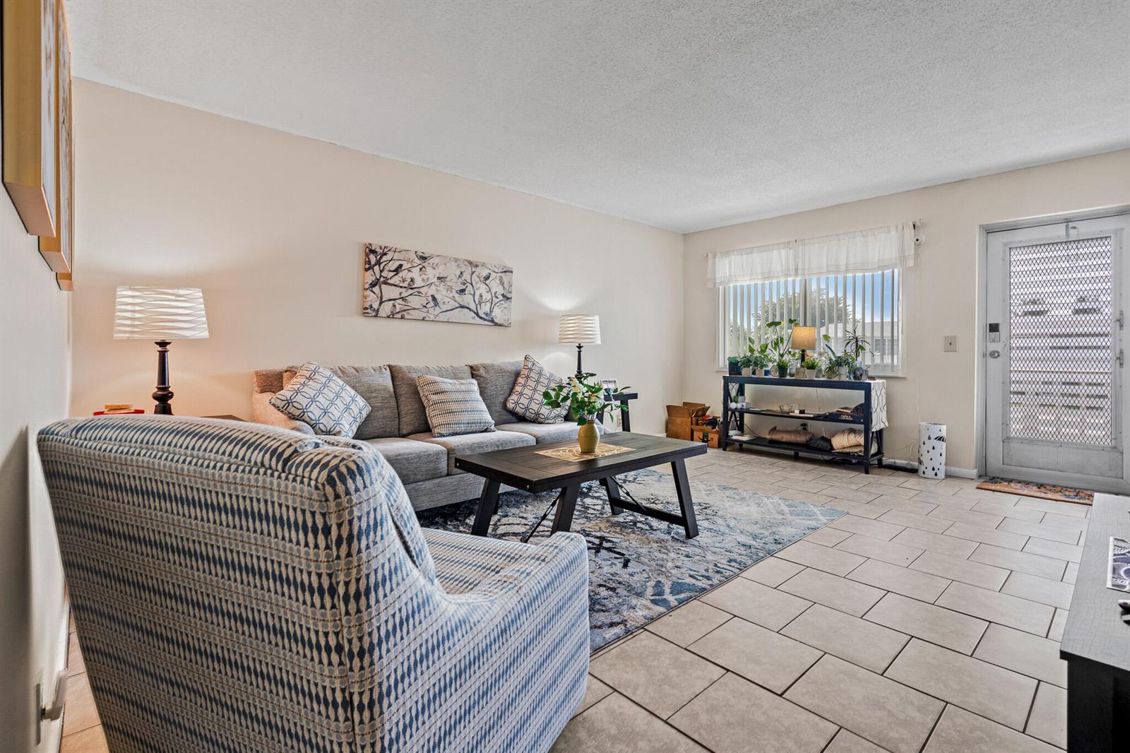 167 Cambridge G, West Palm Beach FL 33417 photo 2