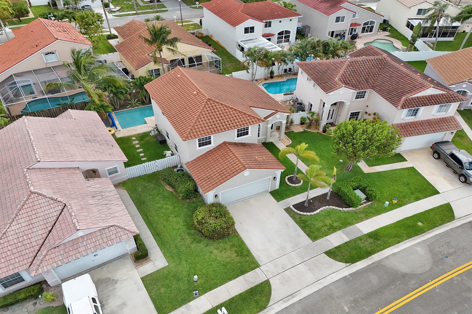 18930 NW 10th Terrace, Pembroke Pines FL 33029 photo 5