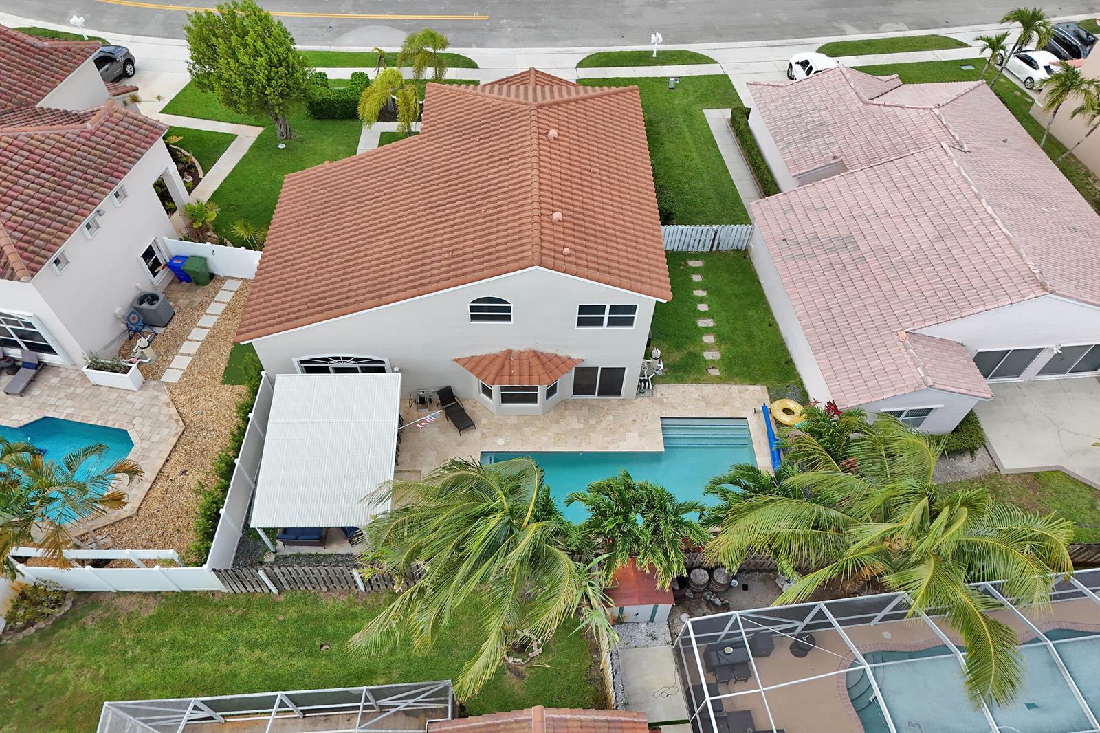 18930 NW 10th Terrace, Pembroke Pines FL 33029 photo 4