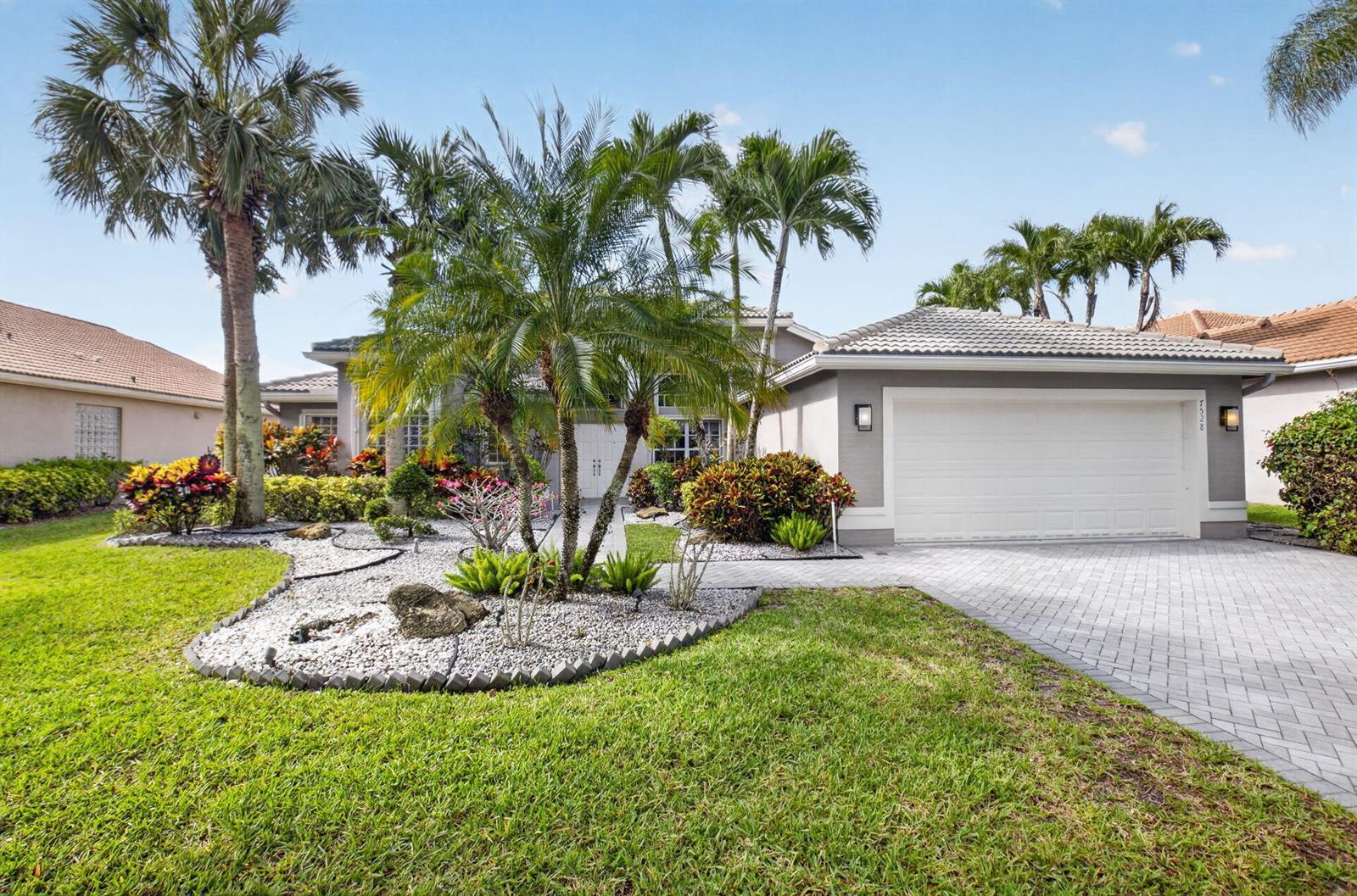 7528 Tarpon Cove Circle, Lake Worth FL 33467 photo 2