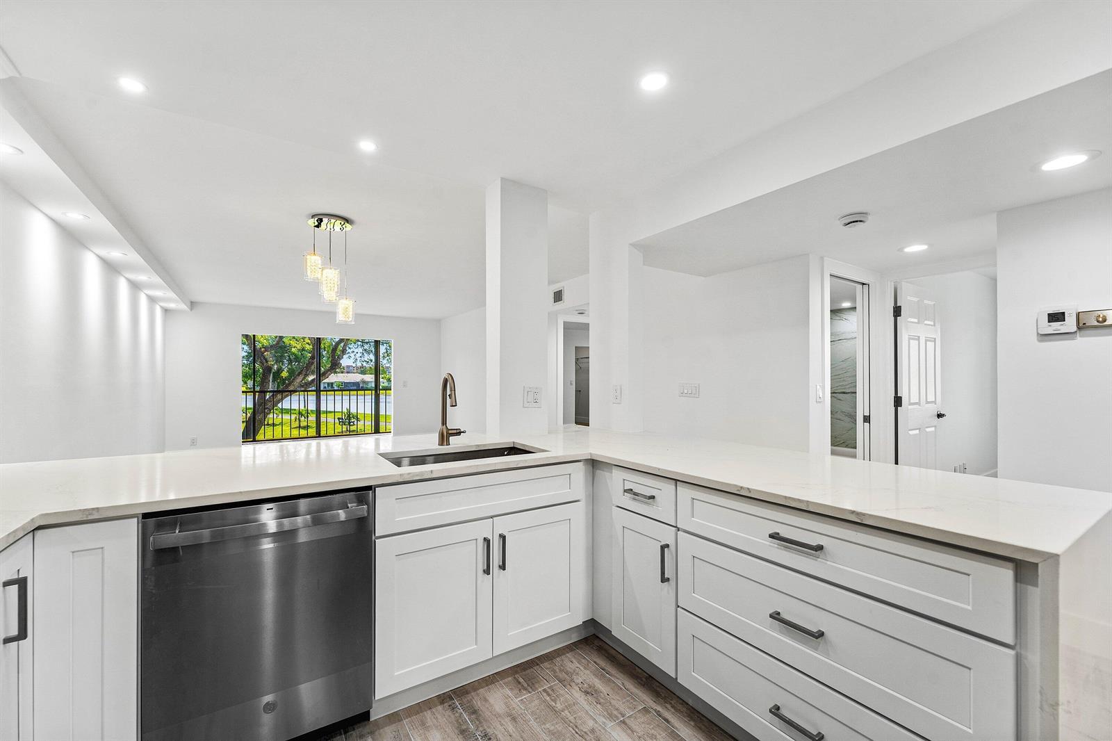 7192 Huntington Lane # 208, Delray Beach FL 33446 photo 4