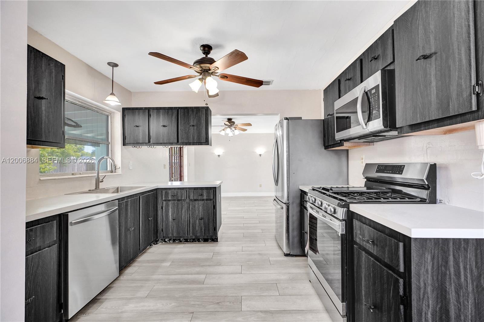 10511 SW 124th Ave, Miami FL 33186 photo 4