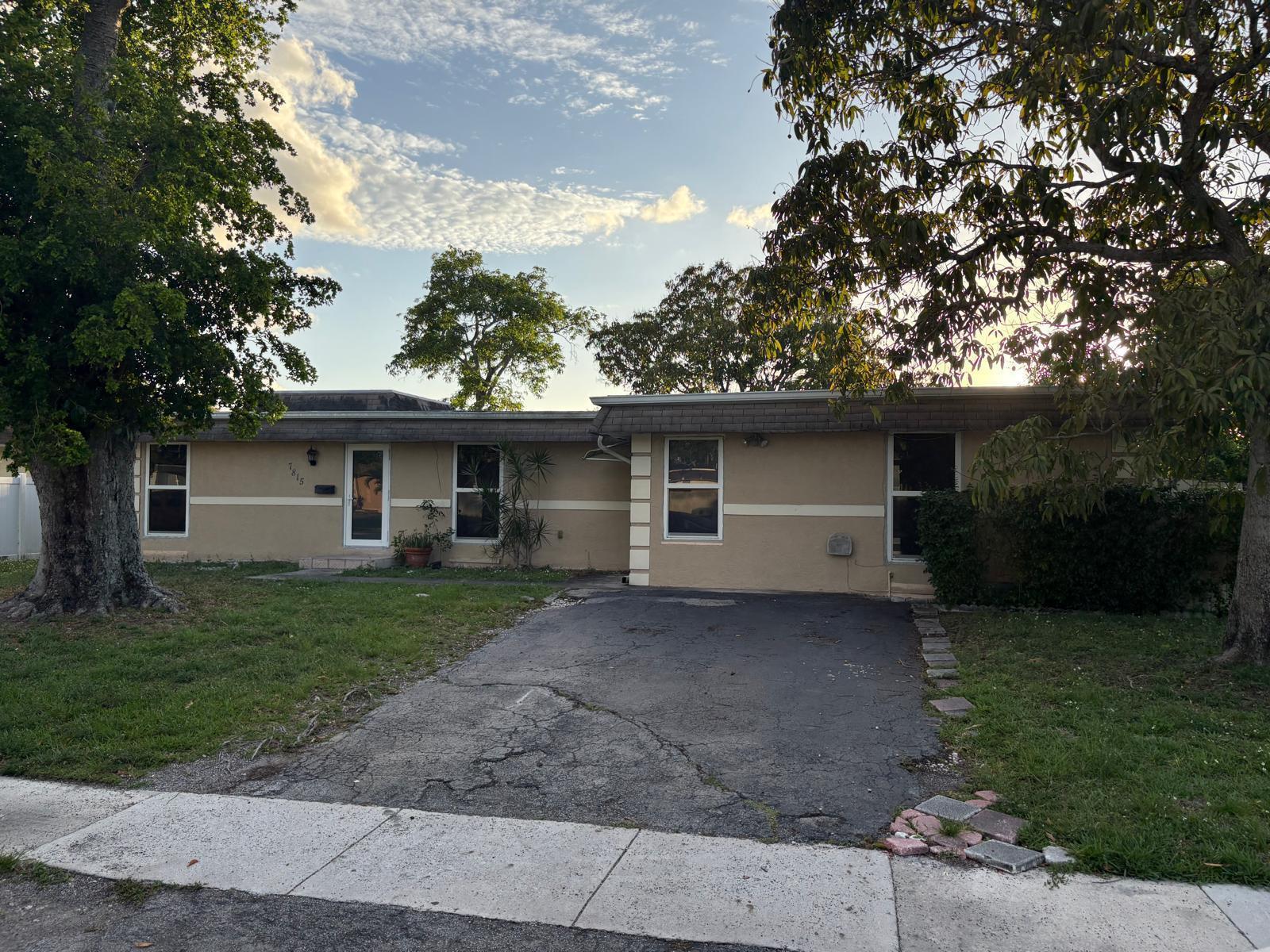 7815 NW 67th Avenue, Tamarac FL 33321 photo 4