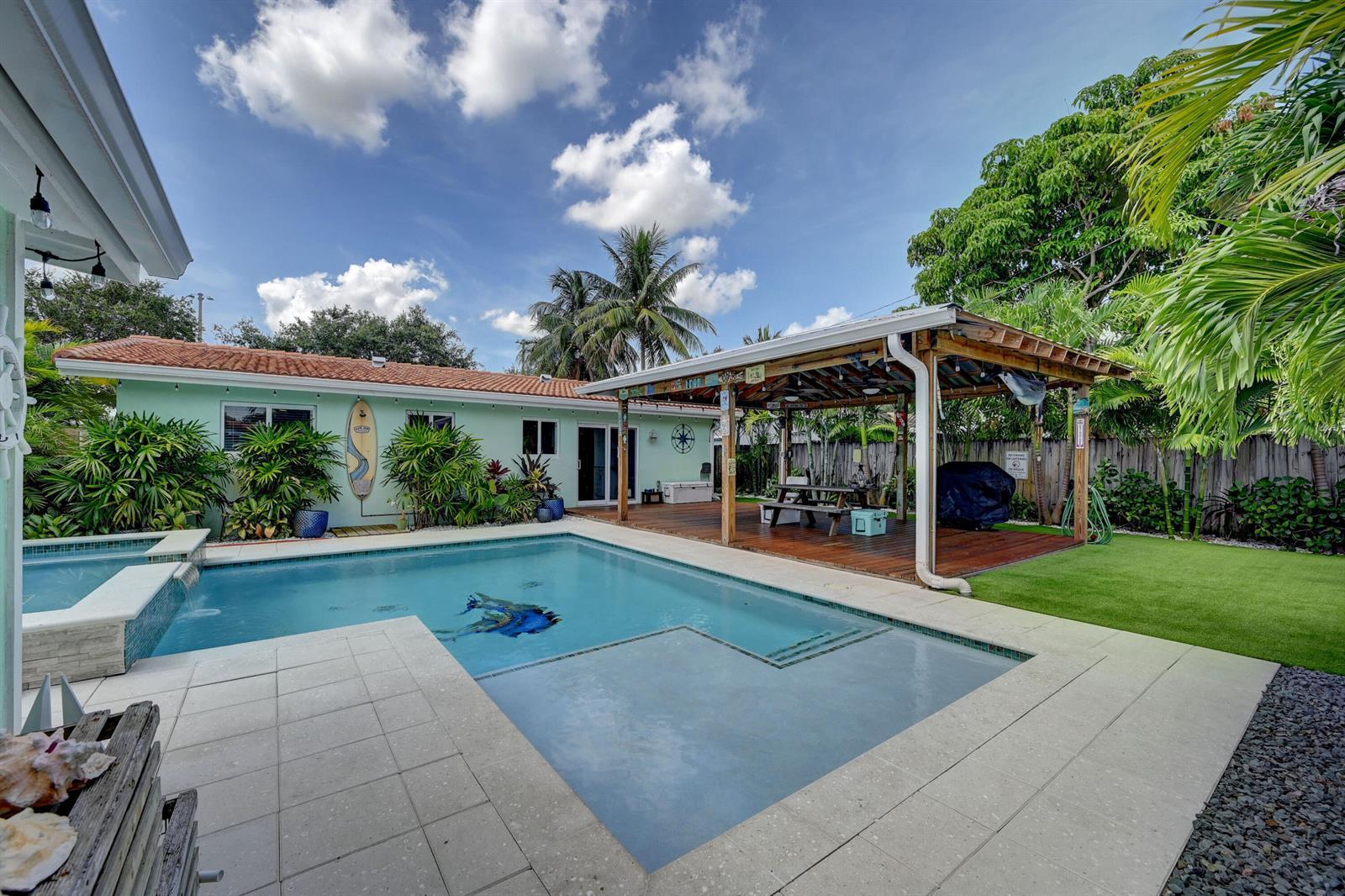 351 NE 41st Street, Oakland Park FL 33334