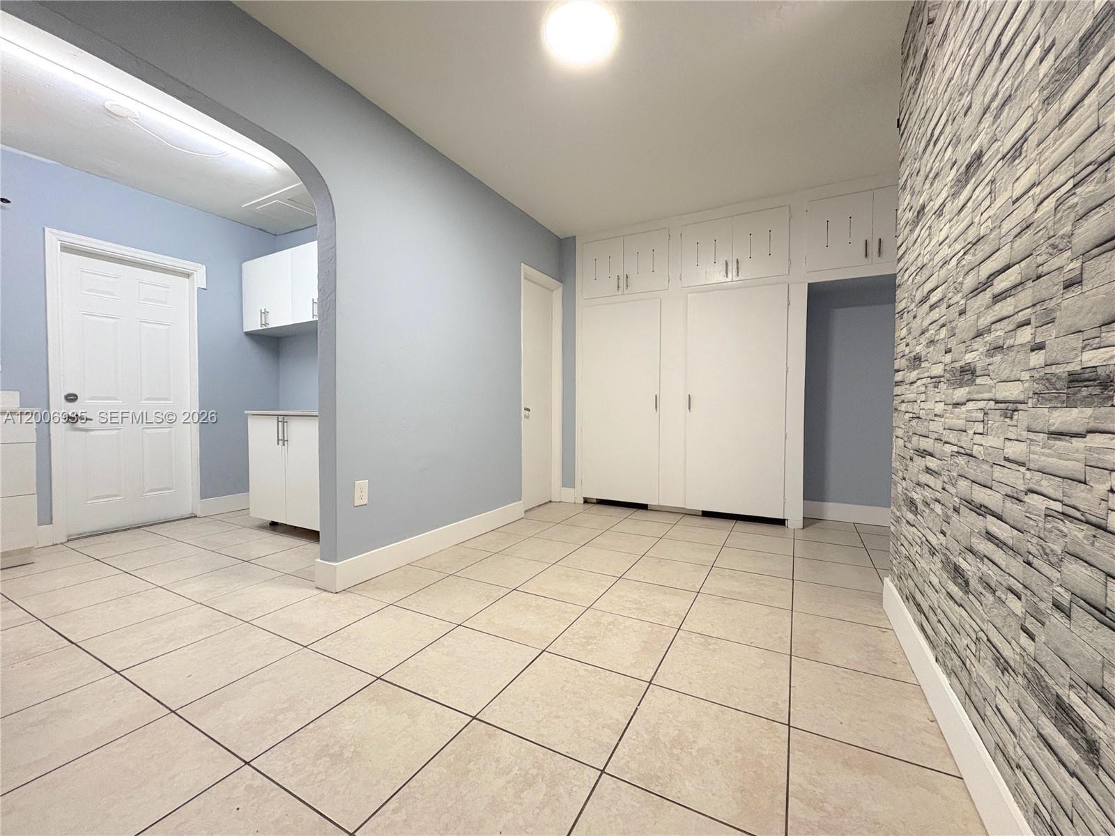 1815 Mckinley St # 9, Hollywood FL 33020 photo 3
