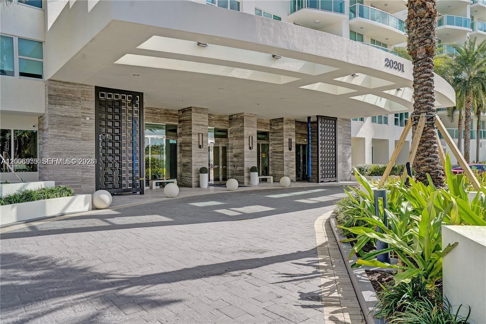 20201 E Country Club Dr # 1006, Aventura FL 33180 photo 2