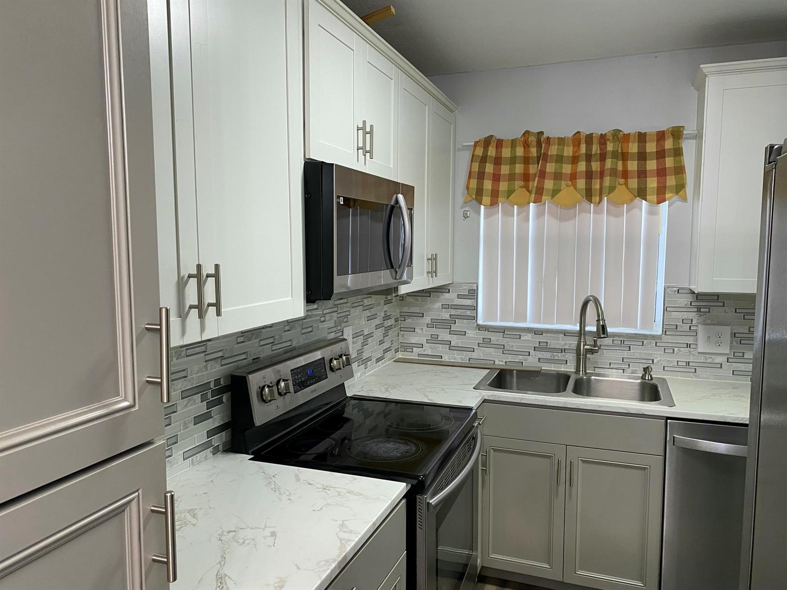 6890 Royal Palm Boulevard # 209h, Margate FL 33063 photo 2